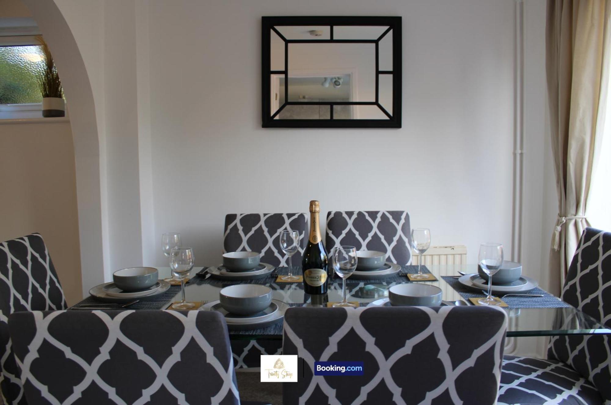 4 Bedroom House With Parking Near City Centre By Trinity Stays Short Lets & Serviced Accommodation Cambridge Exteriér fotografie