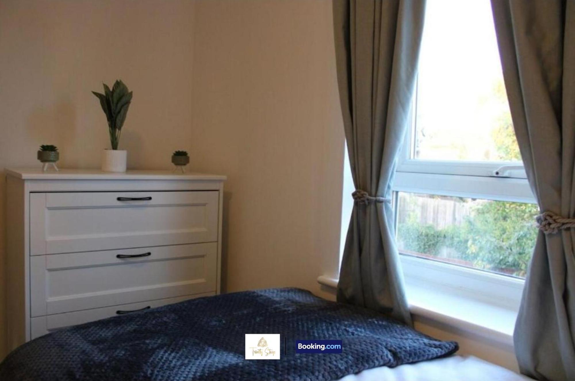 4 Bedroom House With Parking Near City Centre By Trinity Stays Short Lets & Serviced Accommodation Cambridge Exteriér fotografie